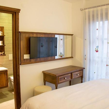Monza House Otel Siğacık Rum bild