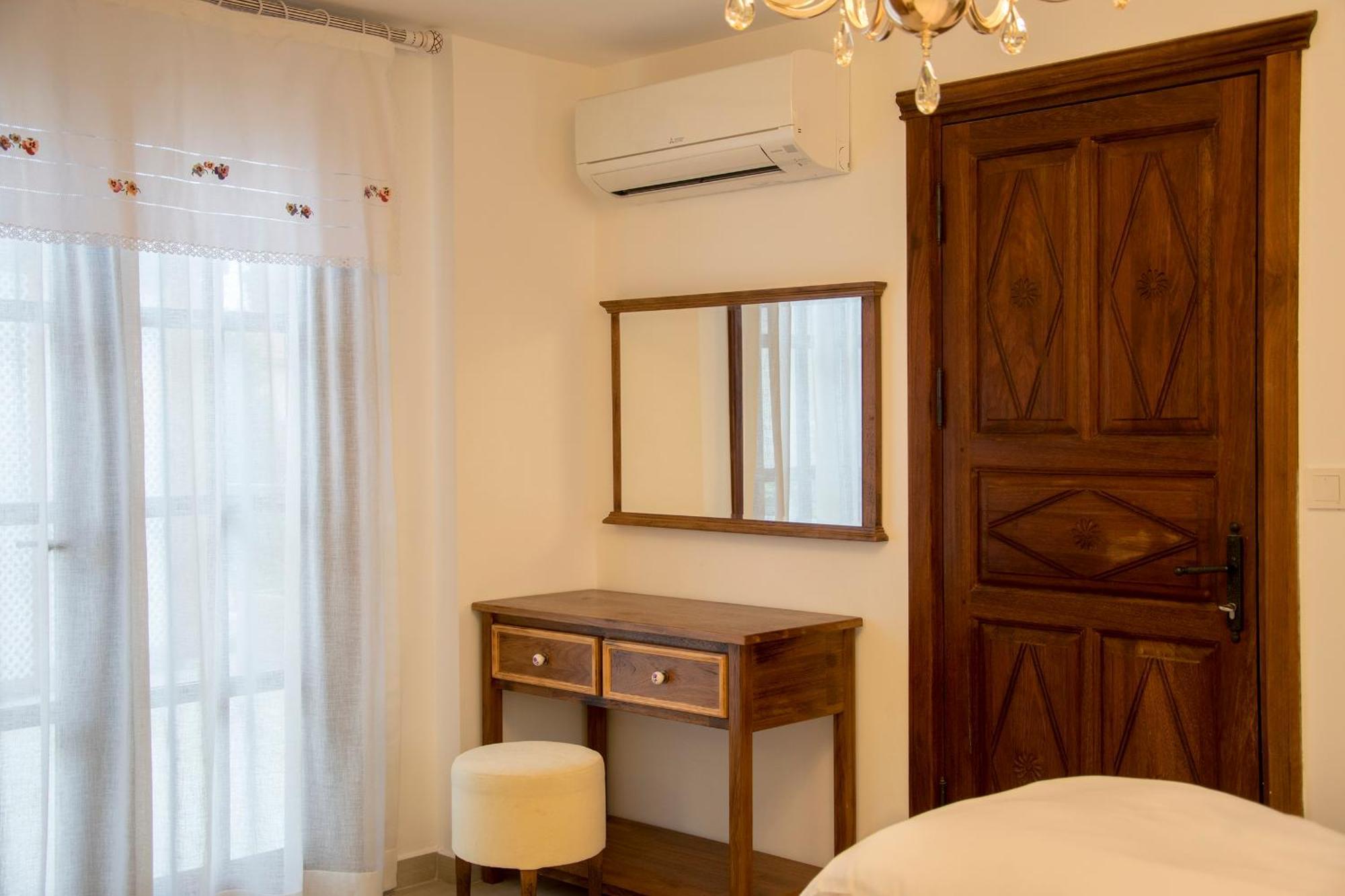 Monza House Otel Siğacık Rum bild